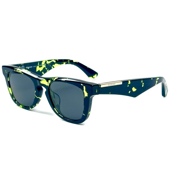 Burberry  B 4426 F 4124/87 Sunglasses Green Black Grey Lenses 50mm Sunglasses - Picture 1 of 8
